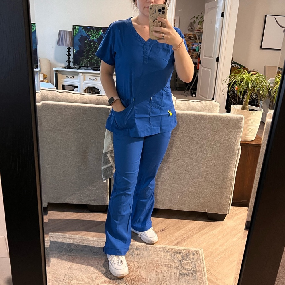 Vivi Med Couture Navy Scrubs